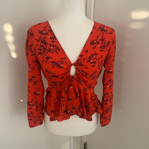 Topshop Betty Floral Print Keyhole Blouse - Picture 9 of 12